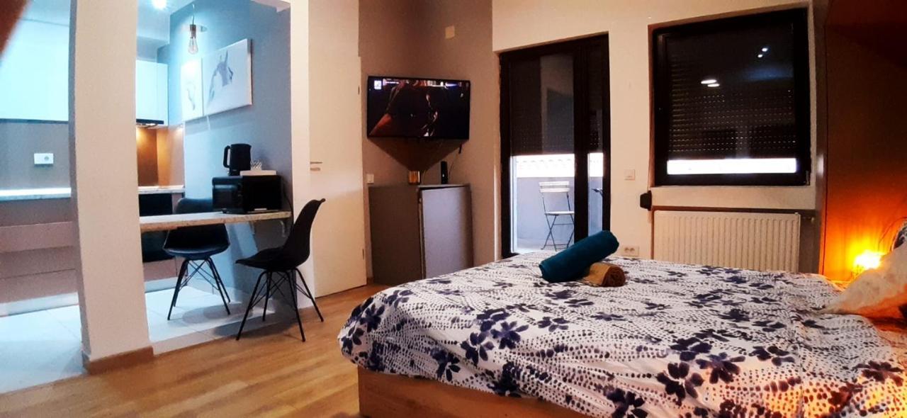 Best Ambiance Apartment And Vew In Center Бухарест Экстерьер фото