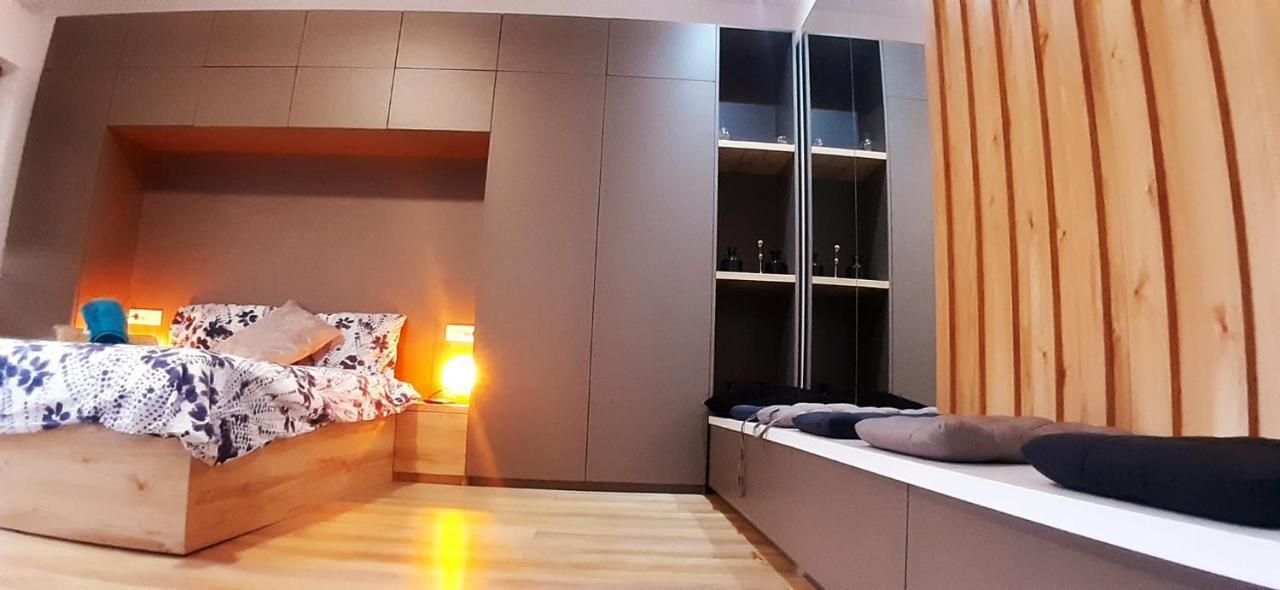 Best Ambiance Apartment And Vew In Center Бухарест Экстерьер фото
